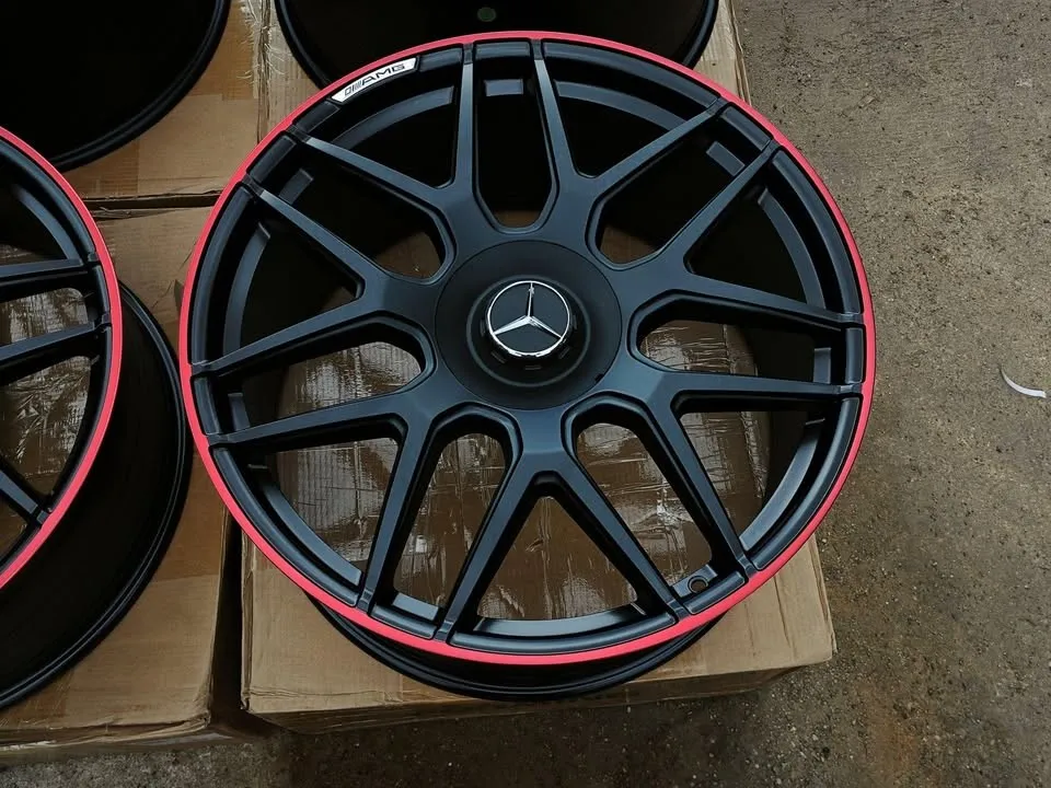 Mercedes AMG 22 coll hirdetésének elsődleges képe