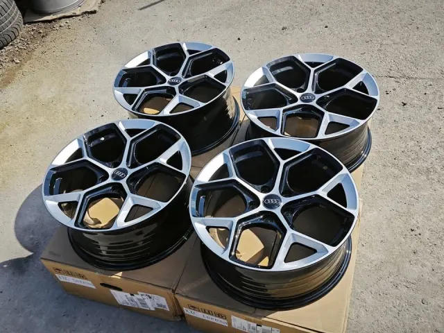 Audi 18 coll – 2. kép