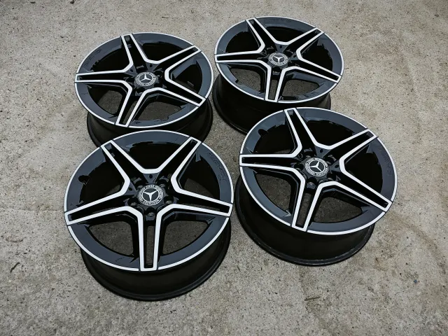 Mercedes AMG 18 – 3. kép