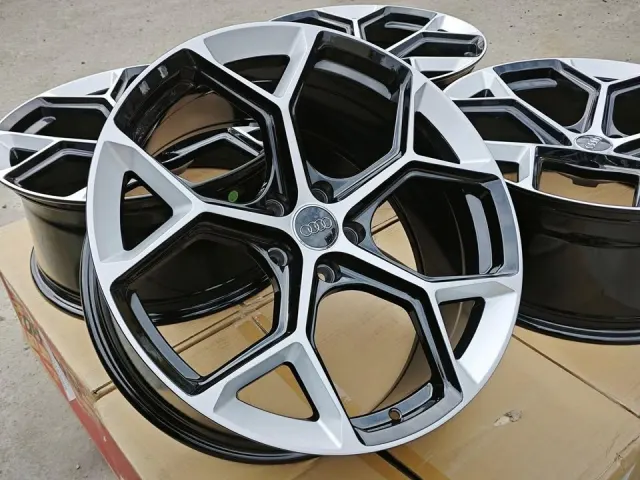 Audi 20 coll