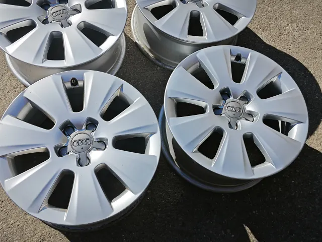 Audi 17 coll – 4. kép